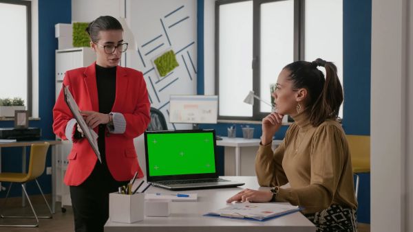 Recrutement & storytelling : et si votre boîte devenait un personnage ? | dajm"